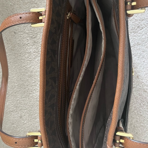 MICHAEL by Michael Kors bag - Picture 2 of 7